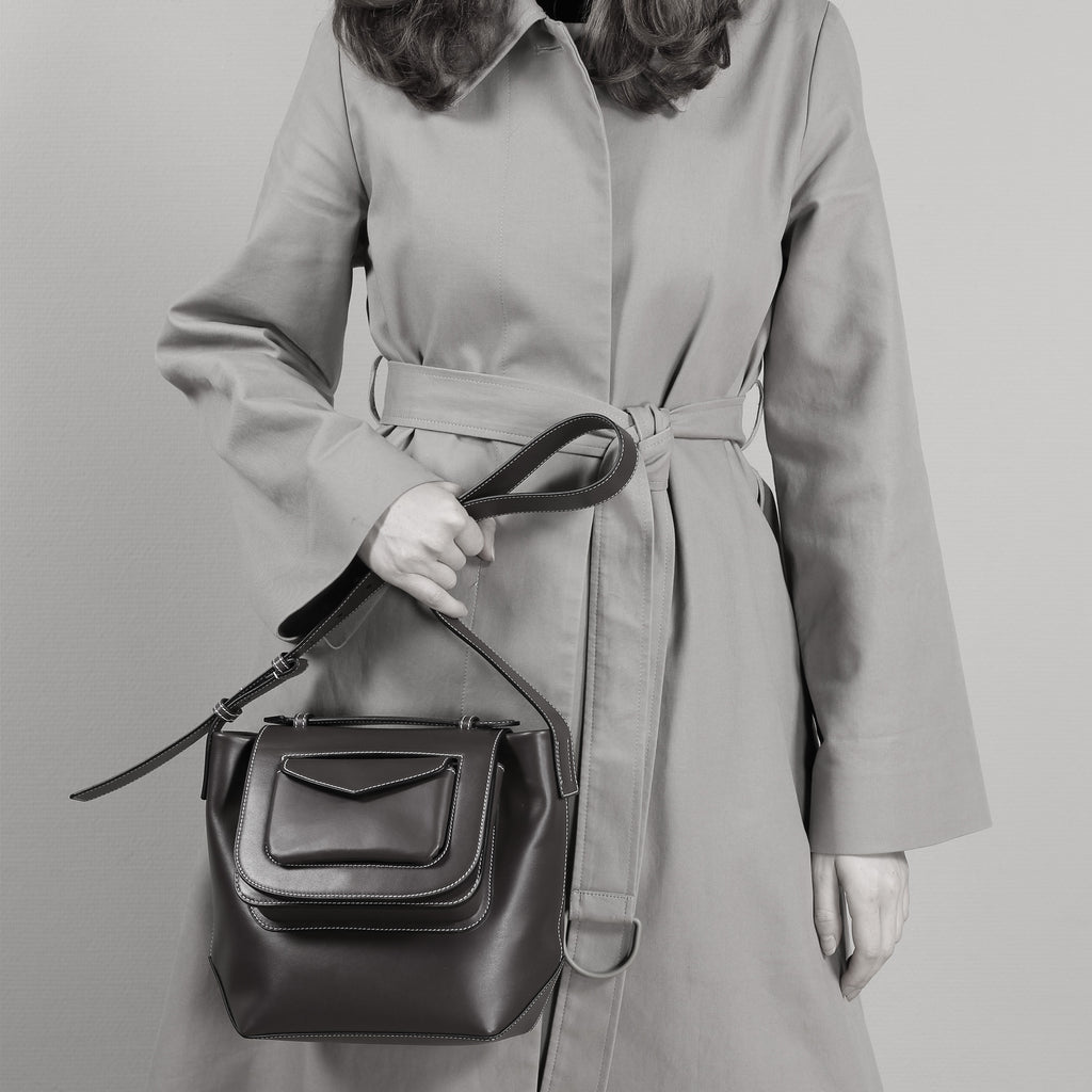 RUTH SMALL black -stitched-